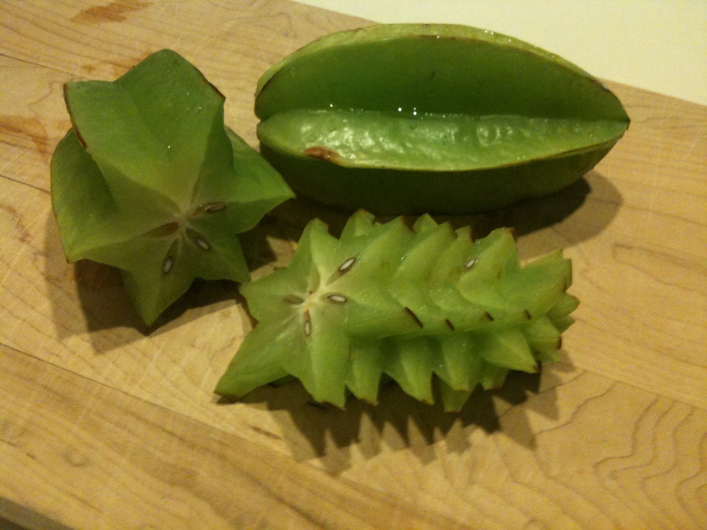 slicing starfruit